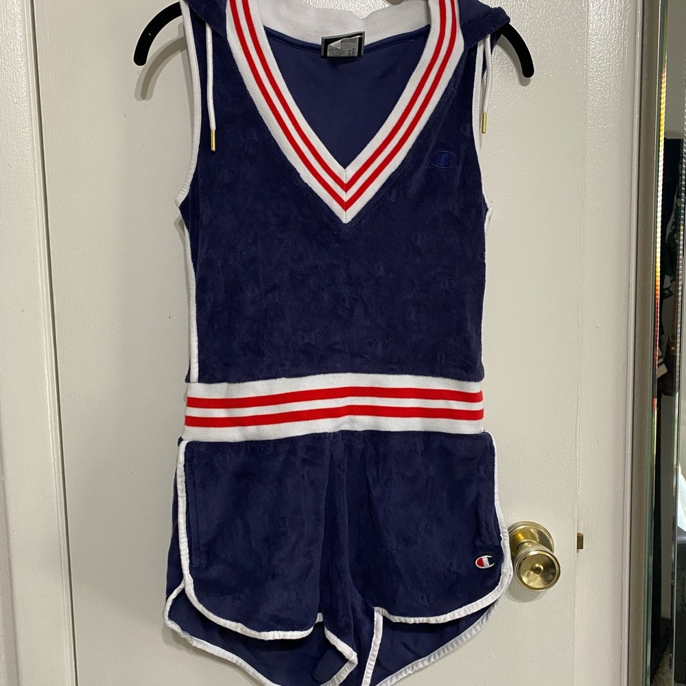 NWOT Champion Terry Hooded Romper